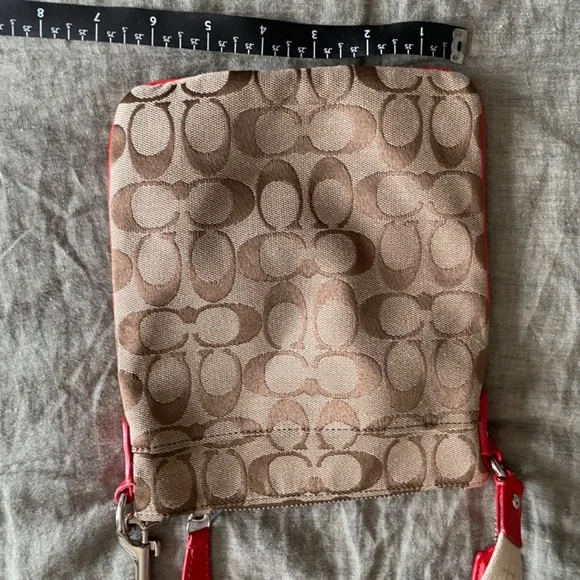 Coach Crossbody Bag - Picture 2 of 4